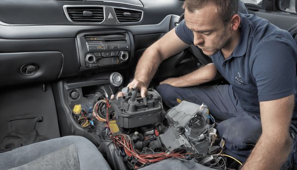 Votre moteur de ventilation Mégane 3 ne marche plus ?