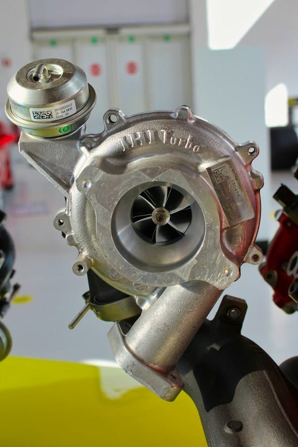 Sécurité des véhicules : Comment éviter les surchauffes du moteur en montée ?