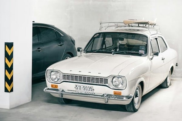 Est-il possible d'installer un système de freinage avancé dans une vieille Ford Escort ?