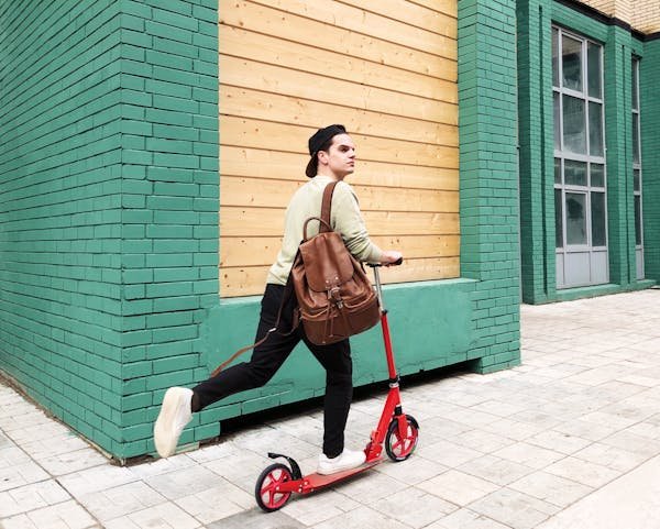 Optimisez votre déplacement urbain avec une trottinette électrique rapide